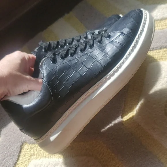 Saint + Sofia Hampsted Sneaker Croc Leather Sneakers - Picture 6 of 10